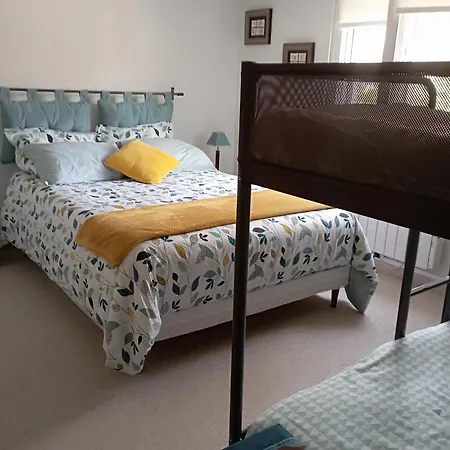 Homestay F1 Independant Rez De Jardin Proche De Vichy Petits Dej Compris